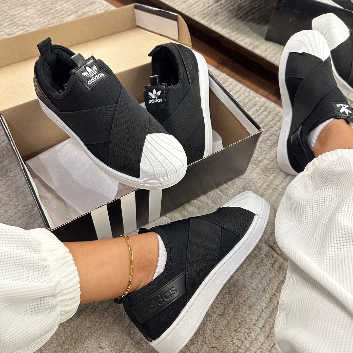 TÊNIS ADIDAS SLIP ON PREMIUM