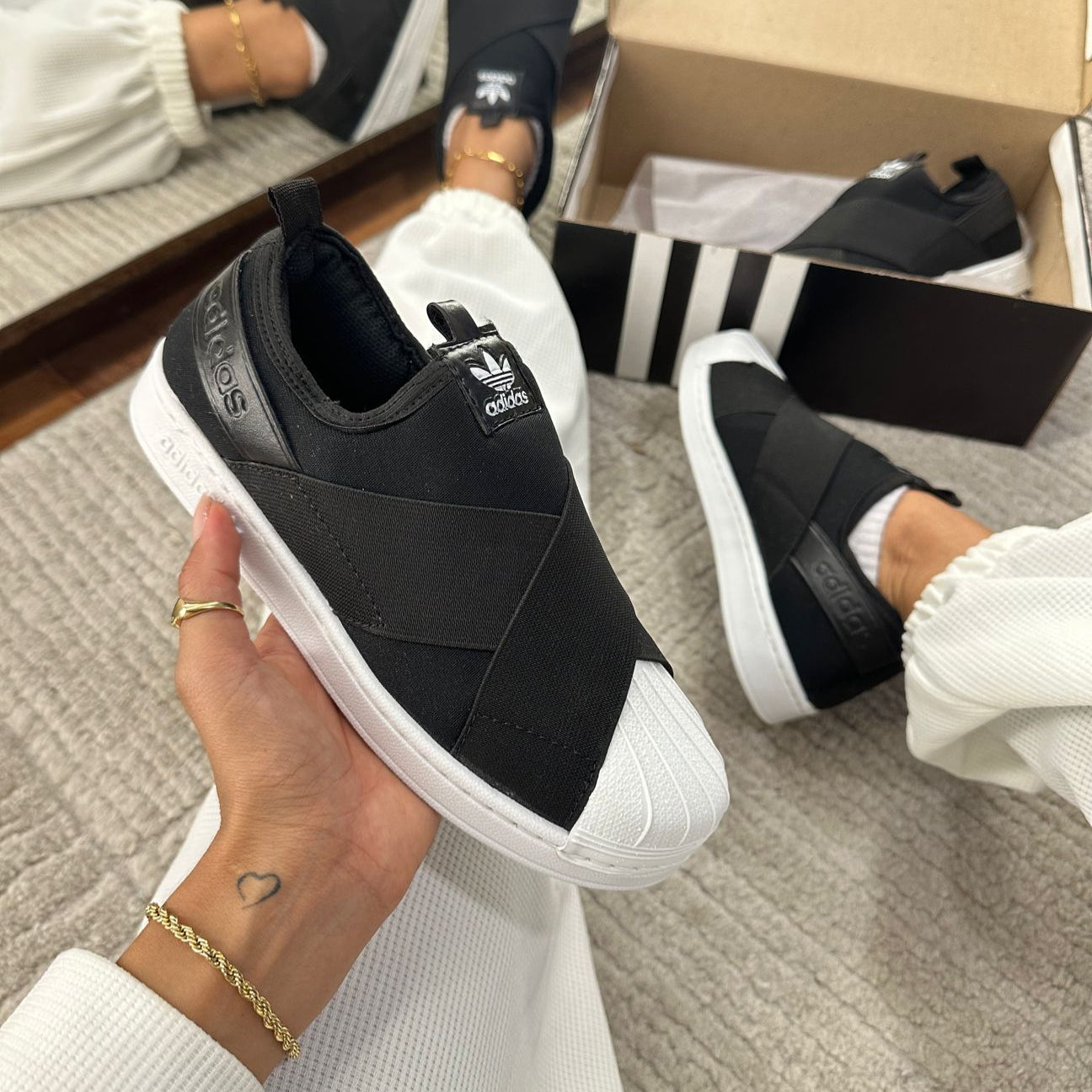 TÊNIS ADIDAS SLIP ON PREMIUM