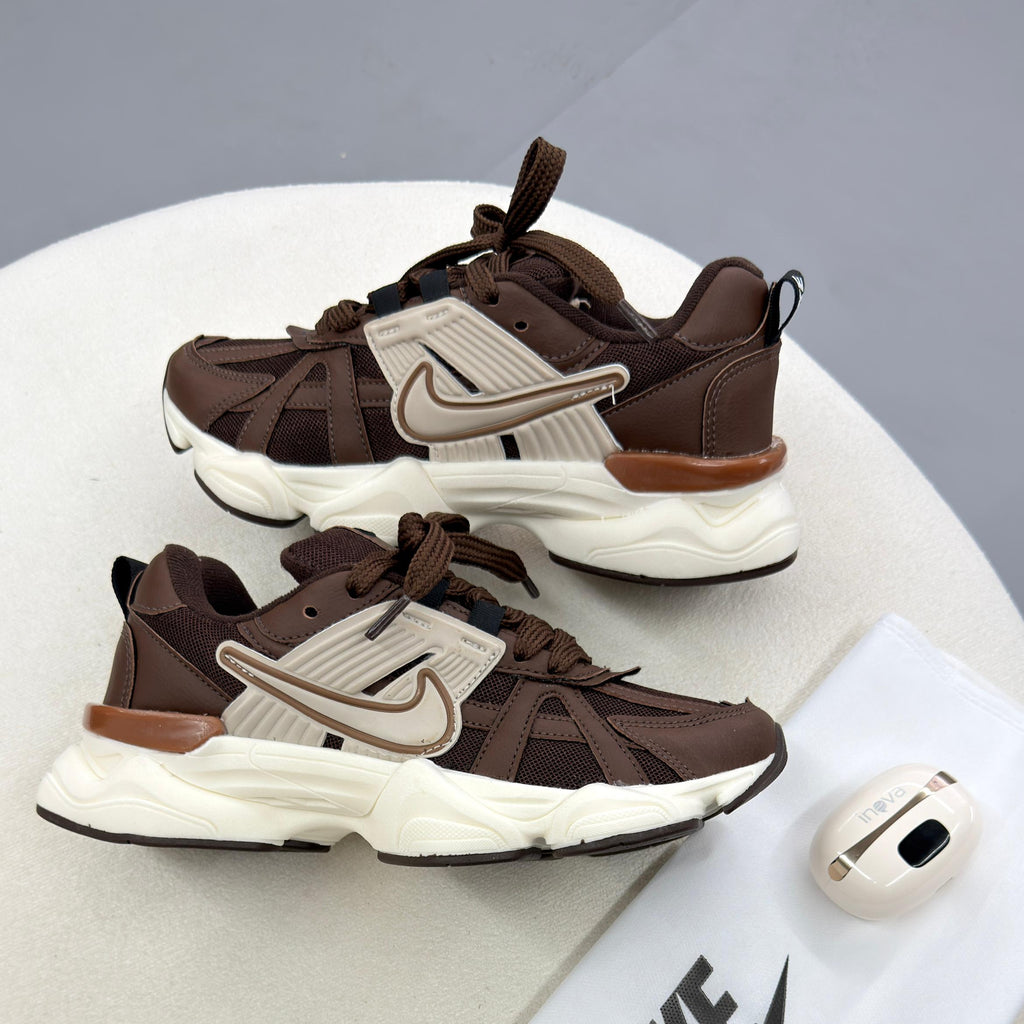 Tenis NK V2K Run  Premium