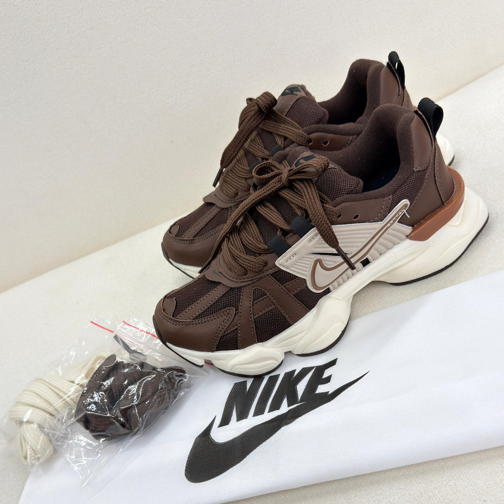 Tenis NK V2K Run  Premium