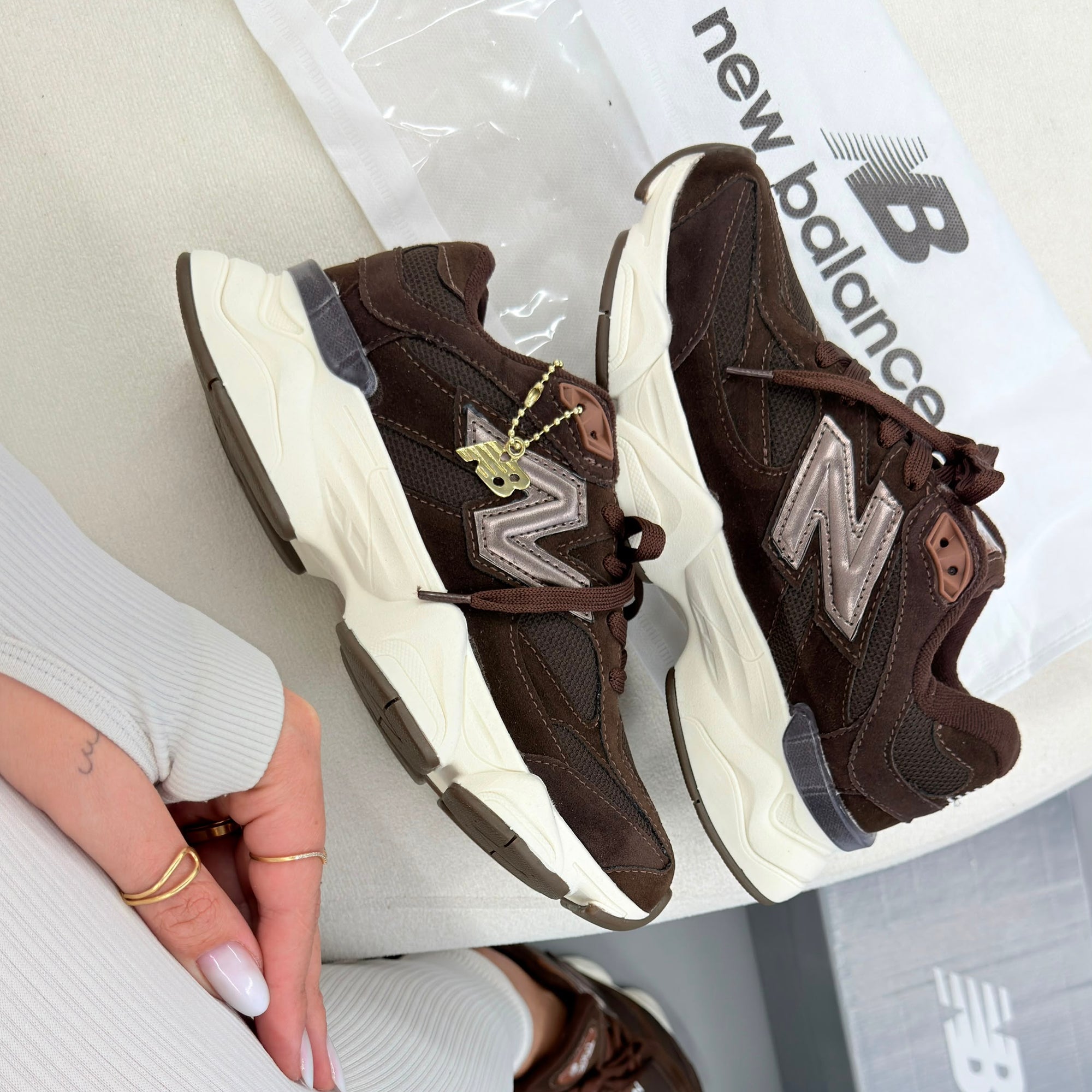Tênis NB 9060 Basic