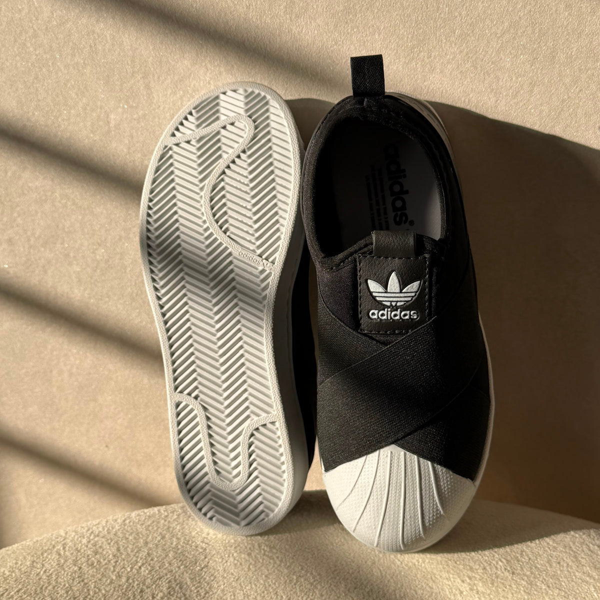 TÊNIS ADIDAS SLIP ON PREMIUM